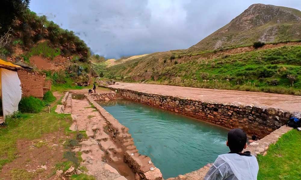 Baños Termales de Acaya | Baños Termales de Jauja Chullos Travel Peru Blog