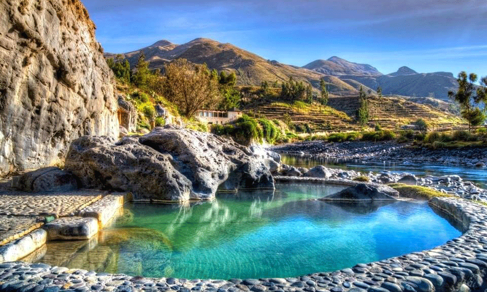 AGUAS TERMALES DE CHACAPI YANQUE