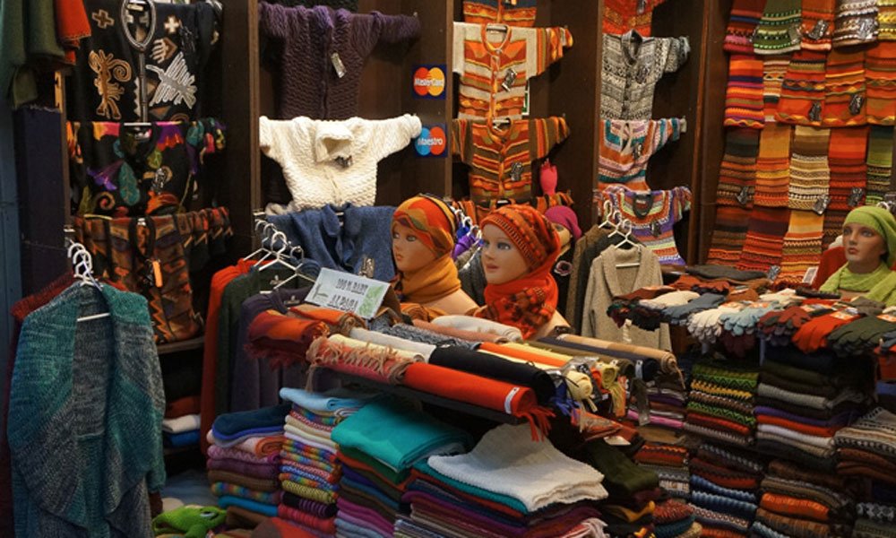 Indian Market in Miraflores, affordable crafts and cultural experience among cheap things Lima offers