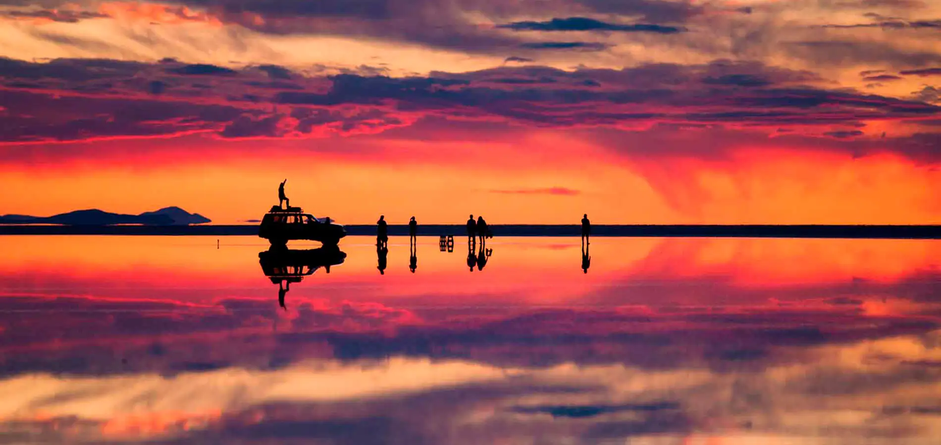 Salar de Uyuni (Atardecer y Noche de Estrellas)