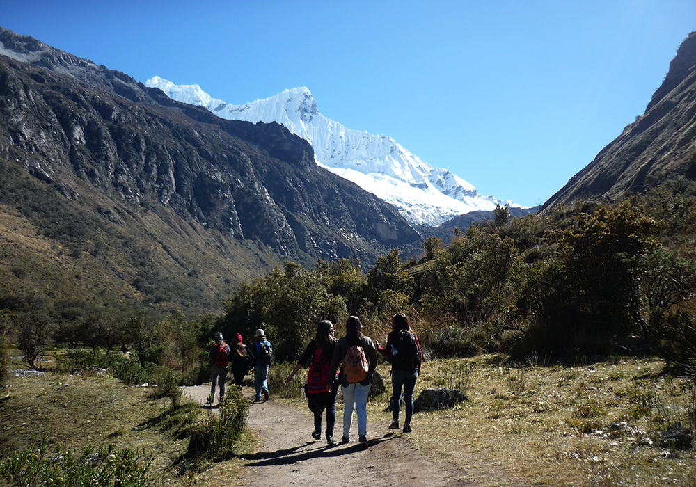 Excursión por Huaraz 3 Días, Caminata Laguna 69