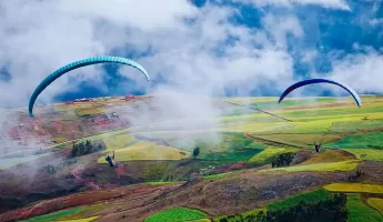 Parapente por el Valle Sagrado | Belleza Paisajística & Emoción