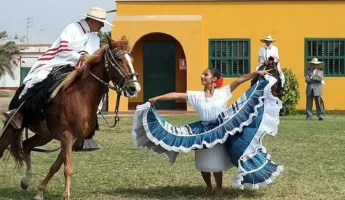 Show De Marinera & Caballos De Paso, Pasión Cultural