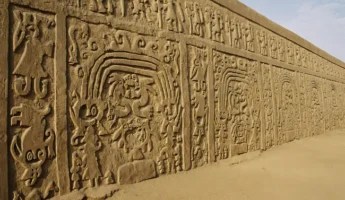 Tour Huacas de Moche + Chan Chan & Huanchaco | Full Day