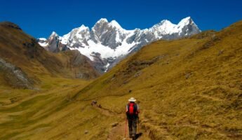Trekking Escencia de Huayhuash