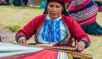 Arte textil en el Valle Sagrado comunidad Umasbamba